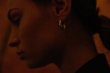 Load image into Gallery viewer, Bold Hoops twisted Gold