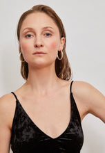 Load image into Gallery viewer, Bold Hoops Medium brushed