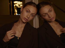 Load image into Gallery viewer, Forget ♡ Me not Necklace Set Gold